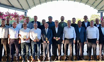 Hem veda hem vefa! Kayseri Şeker'de bayrak değişimi