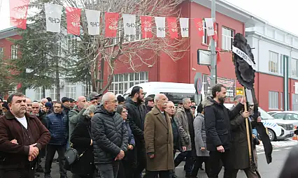 İddiaların ardından Hacı Bektaş'tan CHP'ye siyah çelenkli tepki