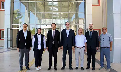Erşan ve Özyalçın'dan sağlık çalışanlarına ziyaret