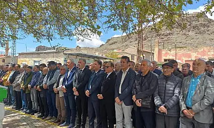 Kayseri'de İYİ Partili Başkan son yolculuğuna uğurlandı