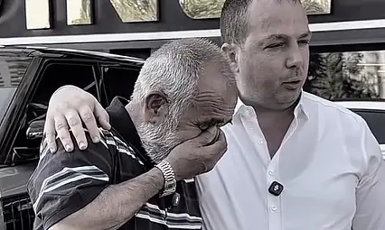 İzleyeni ağlatan vefa! Sosyal medya bu görüntüleri konuşuyor