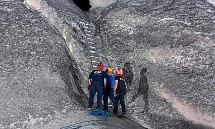 Kapadokya'da korku dolu anlar: Peribacasında mahsur kaldı!
