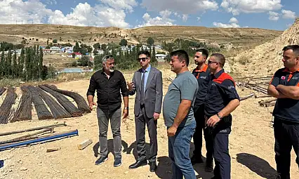 Kaymakamdan deprem bölgesini ziyaret!