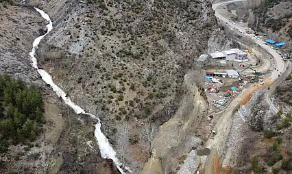 Kayseri–Adana karayolunda sel sonrası çalışmalar sürüyor!