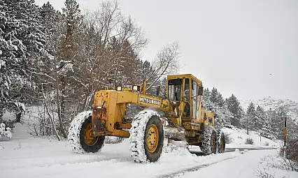 Kayseri Büyükşehir Belediyesi karla mücadele için harekete geçti!