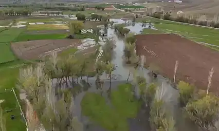 Kayseri'de 1000 dekar arazi sular altında kaldı