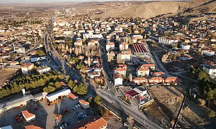 Kayseri'de 50 milyon TL'lik asfalt serimi! İlçe merkezi baştan sona değişiyor