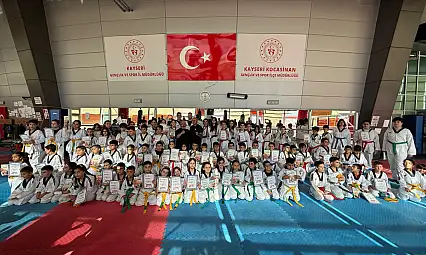 Kayseri'de 83 sporcu için Kuşak ve Diploma töreni düzenlendi