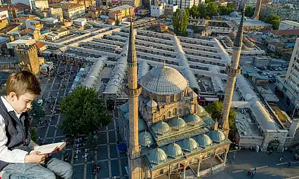 Kayseri'de anlamlı etkinlik: Cuma namazına git ödülünü al!