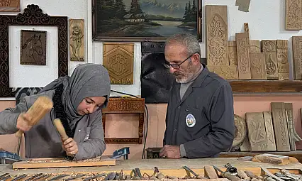 Kayseri'de asırlık zanaatlar yeni ustalarını yetiştiriyor