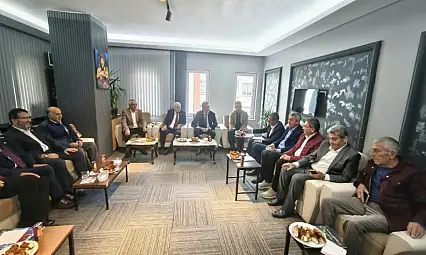 Kayseri'de astsubayların sorunlarını dinlediler