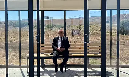Kayseri'de Belediye Başkanı otobüs durağından çıkamadı!