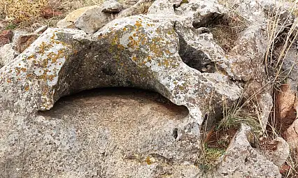 Kayseri'de binlerce yıllık taşları görenler hayran kalıyor