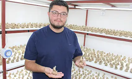 Kayseri'de bir ilk! Kilogramı 900 bin lira olan safranı üretmeye başladı