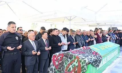 Kayseri'de cinayete kurban giden kadın toprağa verildi