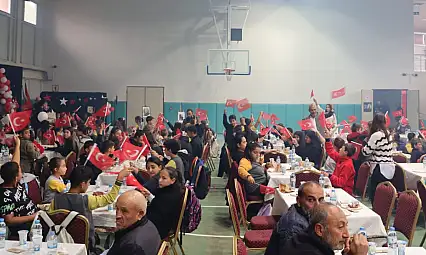 Kayseri'de Cumhuriyet sofrası: Öğrenciler ve protokol buluştu