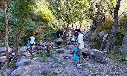 Kayseri'de doğaya nefes oldular! Kırlangıç Vadisi'nde 500 kilo çöp toplandı
