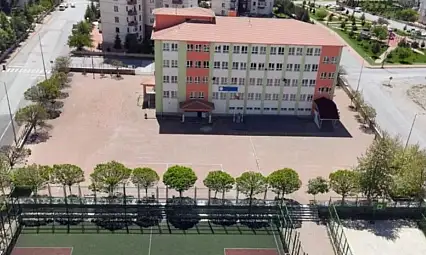 Kayseri'de eğitim camiasının acı günü! İlkokul öğretmeni hayatını kaybetti