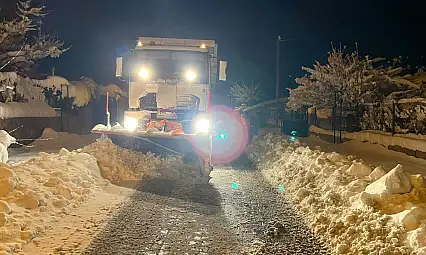 Kayseri'de ekipler teyakkuzda! 146 yol açıldı