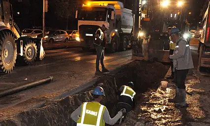 Kayseri'de ekipler vatandaşlar için gece boyunca sahadaydı