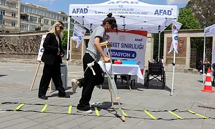 Kayseri'de empatiyle engelleri aştılar!