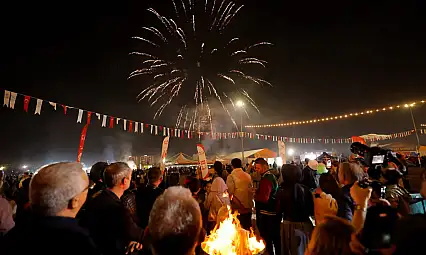 Kayseri'de festival gecesi böyle geçti! Herkes gökyüzüne baktı
