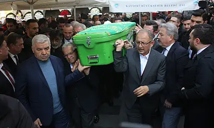 Kayseri'de halef selef Başkanlar tabuta omuz verdi!