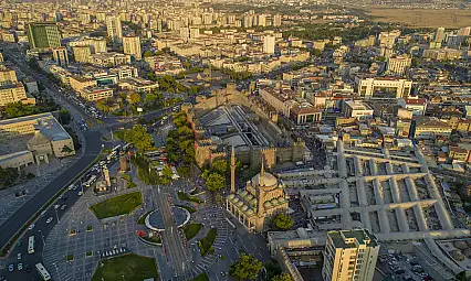 Kayseri'de her gün binlerce kişinin akın ettiği yerde içler acısı görüntüler!