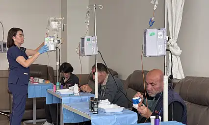 Kayseri'de kemoterapi ünitesinde renkli anlar!