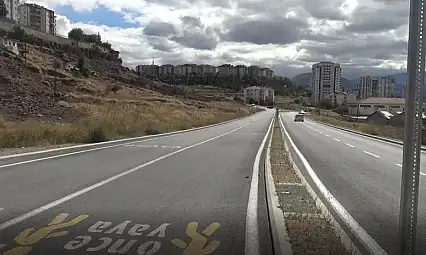 Kayseri'de mahallelinin isyanı: İlla bir çocuk ölünce mi önlem alınacak?