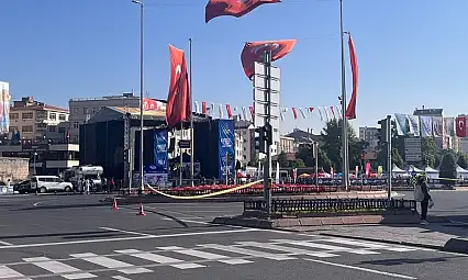 Kayseri'de maraton koşusu şehir trafiğini alt üst etti!