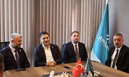 Kayseri'de üç isim, üç plaket! İşte o buluşma