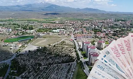 Kayseri'de o ilçenin merkezinde taşınmazlar satışa çıktı! Rekor fiyat belirlendi