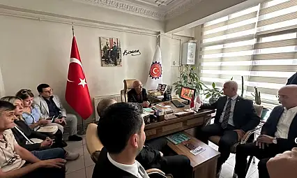 Kayseri'de önemli ziyaret! Emeklilerin sorunları için bir araya geldiler
