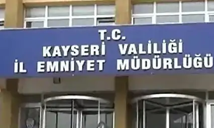 Kayseri'de parktaki kaydırakları ateşe veren çocuk yakalandı!