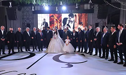 Kayseri'de siyasetin kalbi bu düğünde attı: Büyükkılıç nikahı kıydı, Özhaseki şahit oldu!
