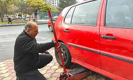 Kayseri'de sürücülere kış lastiği uyarısı! Bu şekilde fren mesafesi kısalıyor