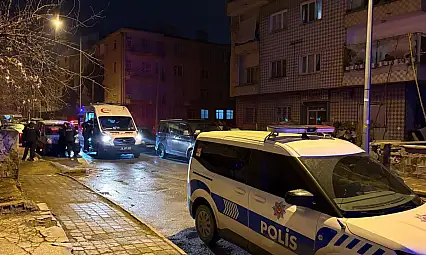 Kayseri'de tartışma kanlı bitti! Bacağından bıçaklanan çocuk binaya sığındı