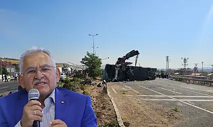 Kayseri'de yolcu otobüsü devrildi! Başkan Büyükkılıç'tan ilk açıklama