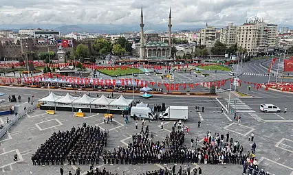 Kayseri'deki 30 Ağustos Zafer Bayramı törenlerinde bir ilk yaşandı
