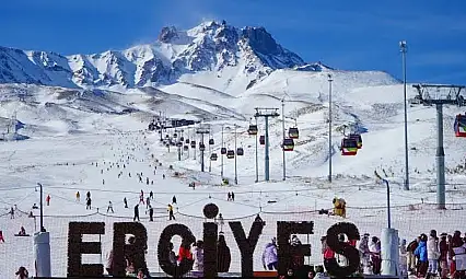 Kayseri Erciyes'in yeni sezon hazırlıkları masaya yatırıldı