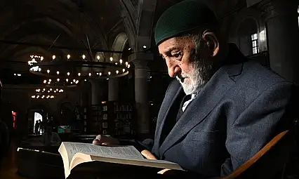 Kayseri'nin 'kitap kurdu' Halil Dede'den acı haber!