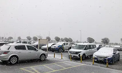 Kayseri'nin komşu iline lapa lapa kar yağdı!