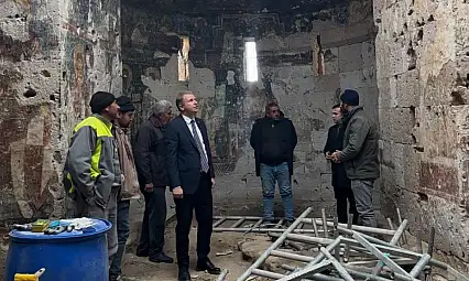 Kayseri'nin 'şanslı' Kaymakamı bin 700 yıllık kiliseyi inceledi!