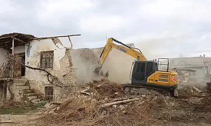 Kayseri'nin sessiz tehlikesi! Bir mahallede daha yıkım başladı