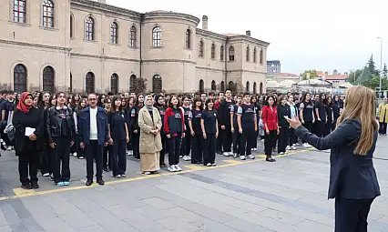 Kayseri'nin Taş Mektebi'nde bir asırdır aynı marş okunuyor: İşte hikâyesi