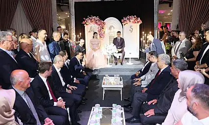 Kayseri protokolü nişanda buluştu! Belediye Başkanı'nın mutlu günü