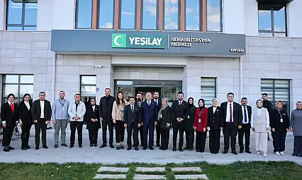 Kayseri protokolü Yeşilay Rehabilitasyon Merkezi'nde...