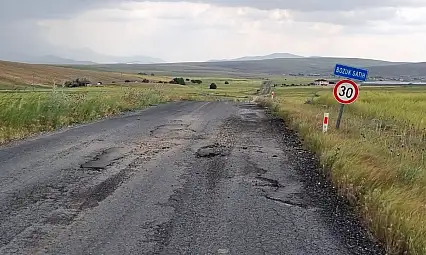 Kayseri sınırında yol çilesi! Vatandaş isyan etti