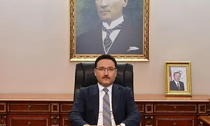 Kayseri Valisi'nden 10 Kasım mesajı! 'Bugün de bizlere yol gösteren en güçlü rehber'